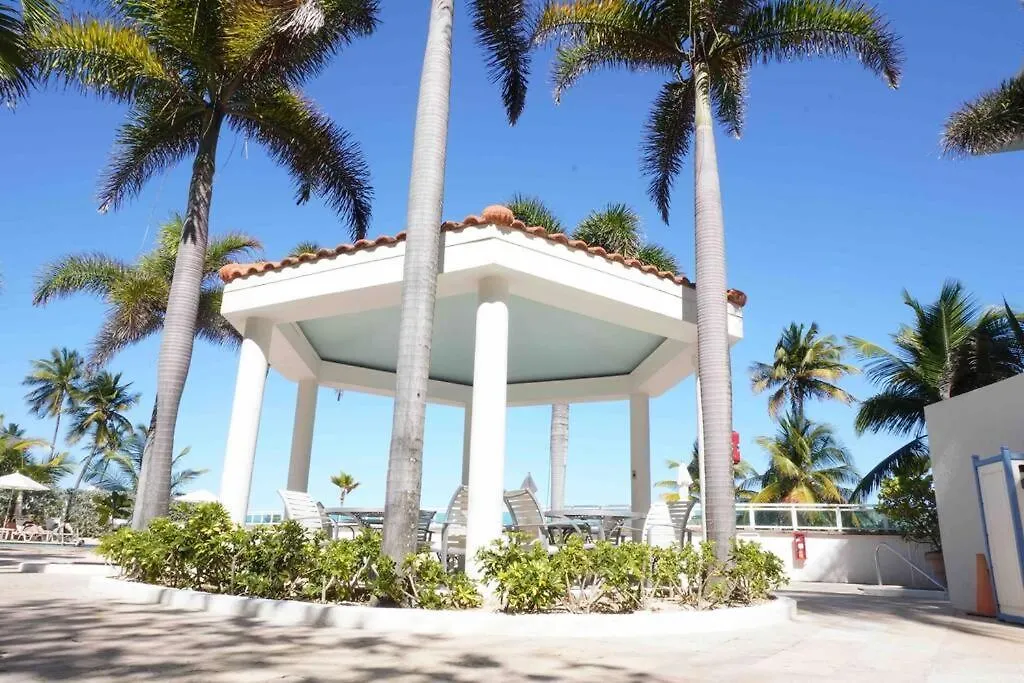 The Sunrise Studio With Ocean View L 2 Queen Beds San Juan