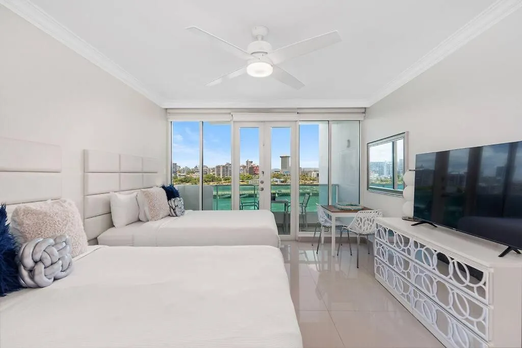 The Sunrise Studio With Ocean View L 2 Queen Beds Apartment San Juan